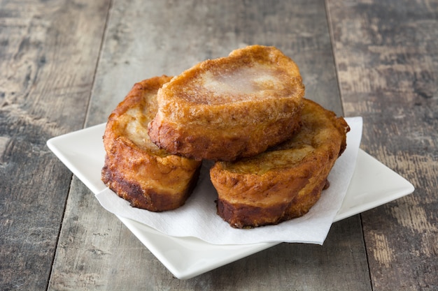 Torrijas espanholas caseiras tradicionais