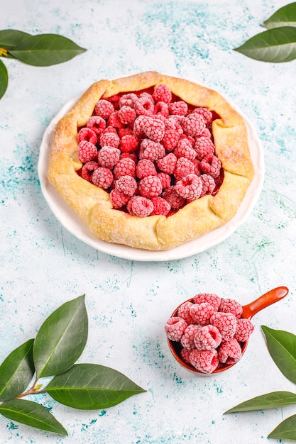 Torta aberta, galette de framboesa. Sobremesa de verão berry.