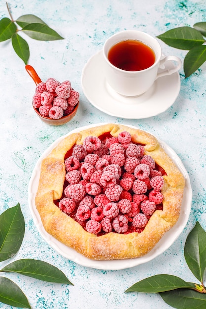 Torta aberta, galette de framboesa. Sobremesa de verão berry.