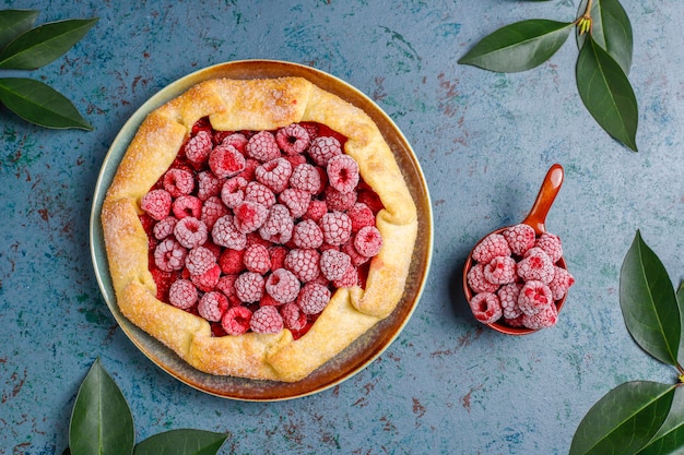 Torta aberta, galette de framboesa. Sobremesa de verão berry.