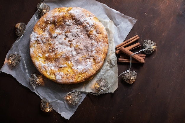 Torta caseira de maça e canela