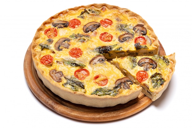 Torta caseira tradicional francesa quiche assada