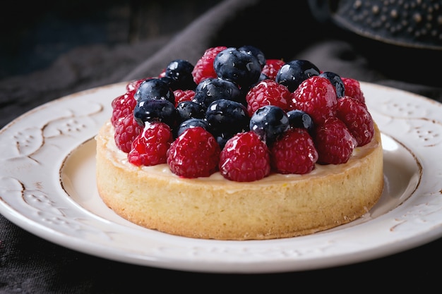 Torta com frutas frescas