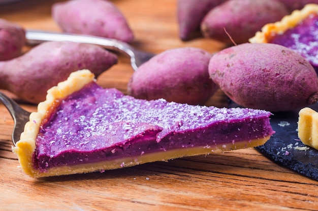 Torta de batata roxa, batata roxa