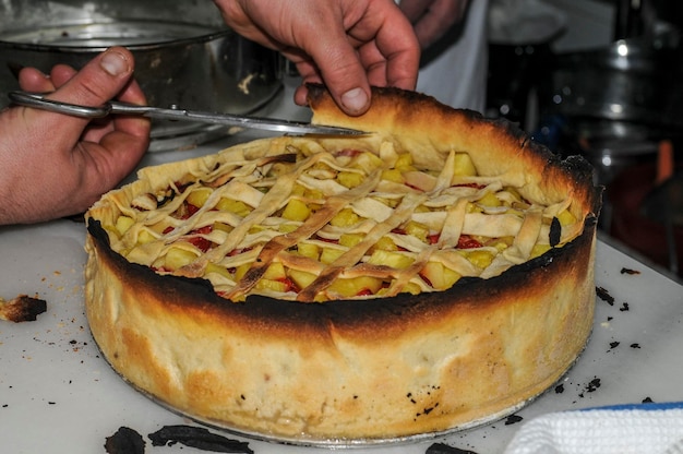 Torta de legumes variados em massa quebrada