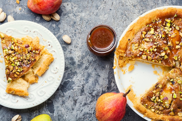 Torta de outono com pêra