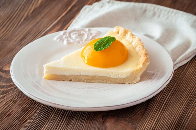 Torta de pêssego com creme de mascarpone