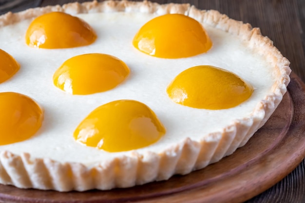 Torta de pêssego com creme de mascarpone