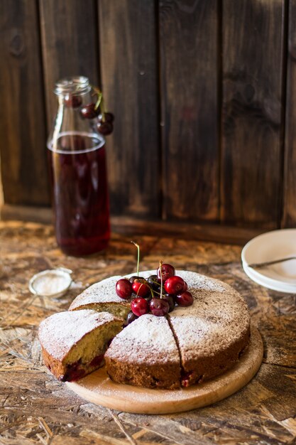 Torta vienense com cereja