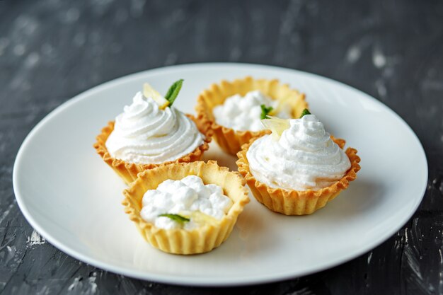 Tortas De Crema Delicadas