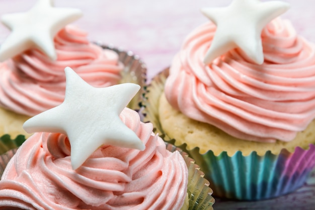 Tortas cupcakes para la celebración de navidad