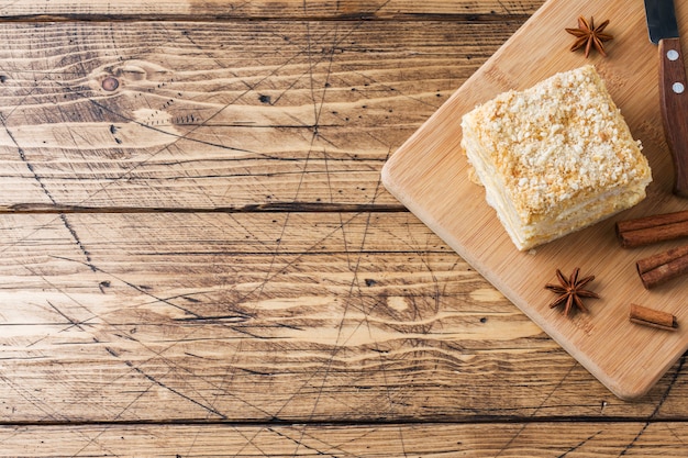 Torte mit Sahne Napoleon Millefeuille Vanille