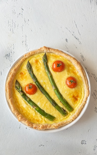 Torte mit Spargel öffnen