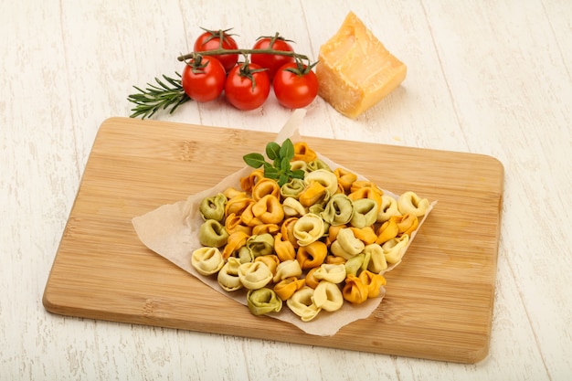 Tortellini cru