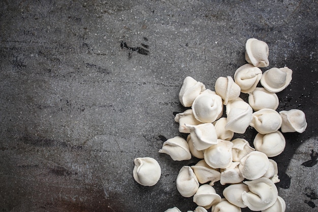 tortellini o ravioles con relleno