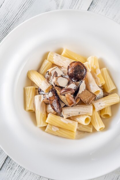 Tortiglioni com cogumelos porcini