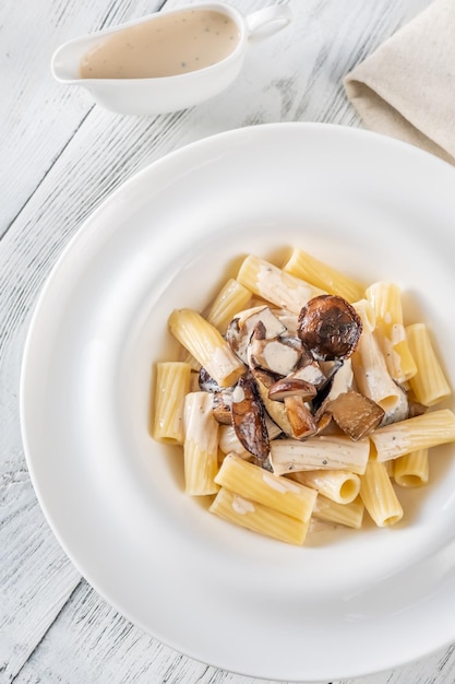 Tortiglioni mit Steinpilzen