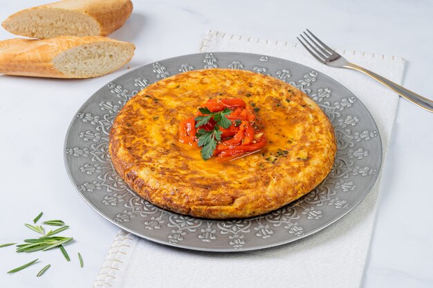 Tortilla española con pimientos