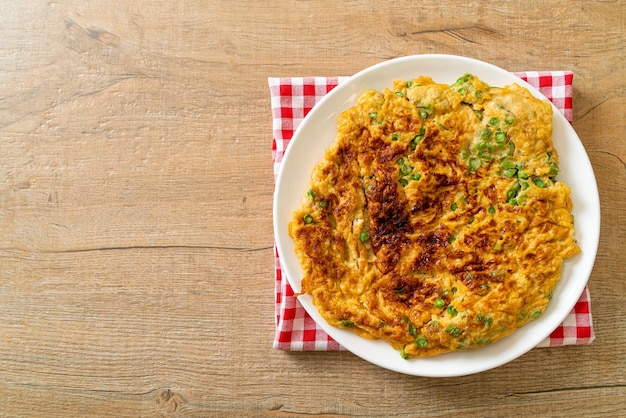 tortilla con frijoles largos o caupí - estilo de comida casera