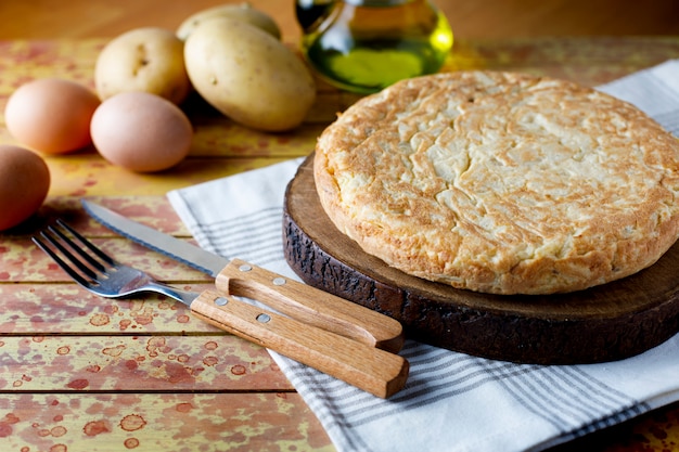 Tortilla de patata española tradicional