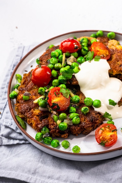 Tortitas de garbanzos Almuerzo saludable vegetariano