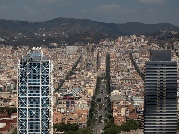 Foto tour en helicóptero con vista aérea de barcelona españa