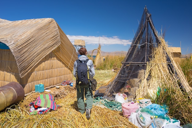 Tourist auf Uros Insel, Titicaca See, Peru