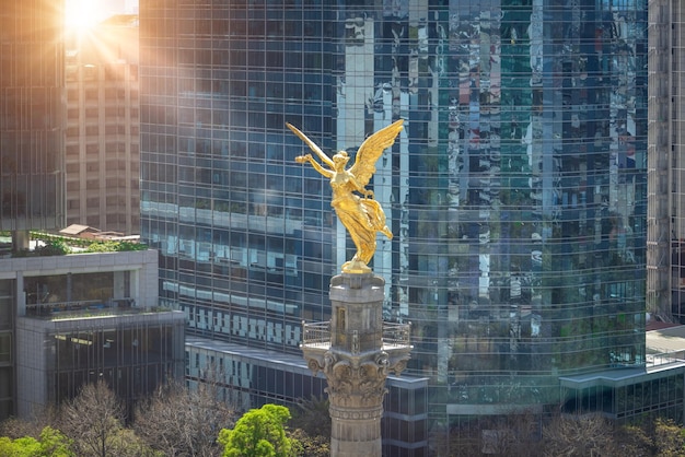 Touristenattraktion von Mexiko-Stadt Angel of Independence Spalte in der Nähe des Finanzzentrums und El Zocalo