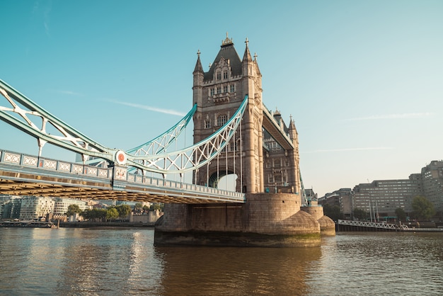 Tower Bridge em Londres