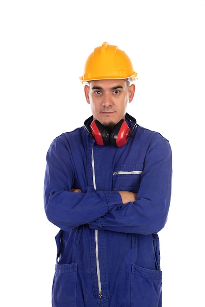 Trabajador de la construcción con casco amarillo