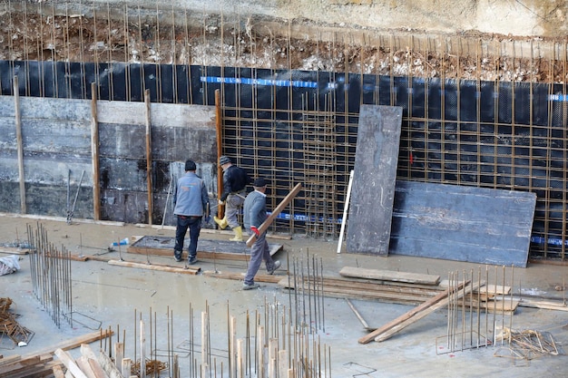 trabajador de la construcción en la construcción