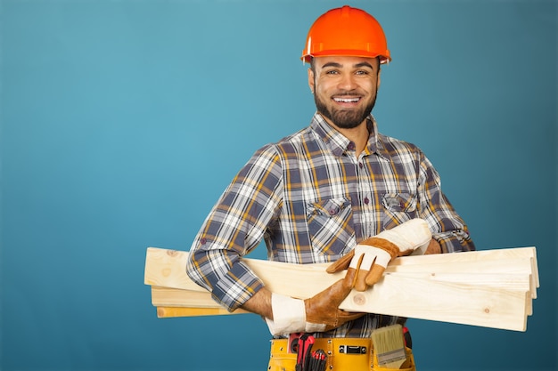 Trabajador de la construcción masculino