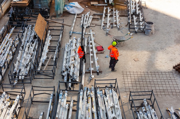 Foto un trabajador de la construcción en obra en milán