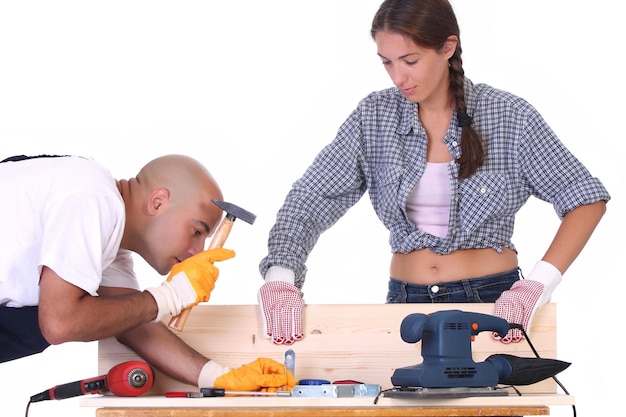 Trabajadores de la construcción en el trabajo