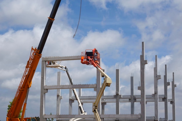 Trabajando en el sitio de construcción