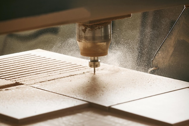 Trabajo de máquinas cnc herramienta de carpintería control numérico por computadora