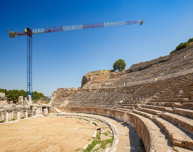 Foto trabajos de reconstrucción en la antigua éfeso