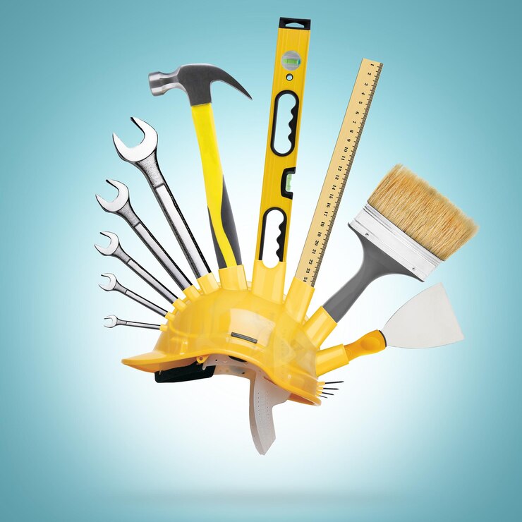 Trabalhador, capacete de construção com o Mohawk de ferramentas