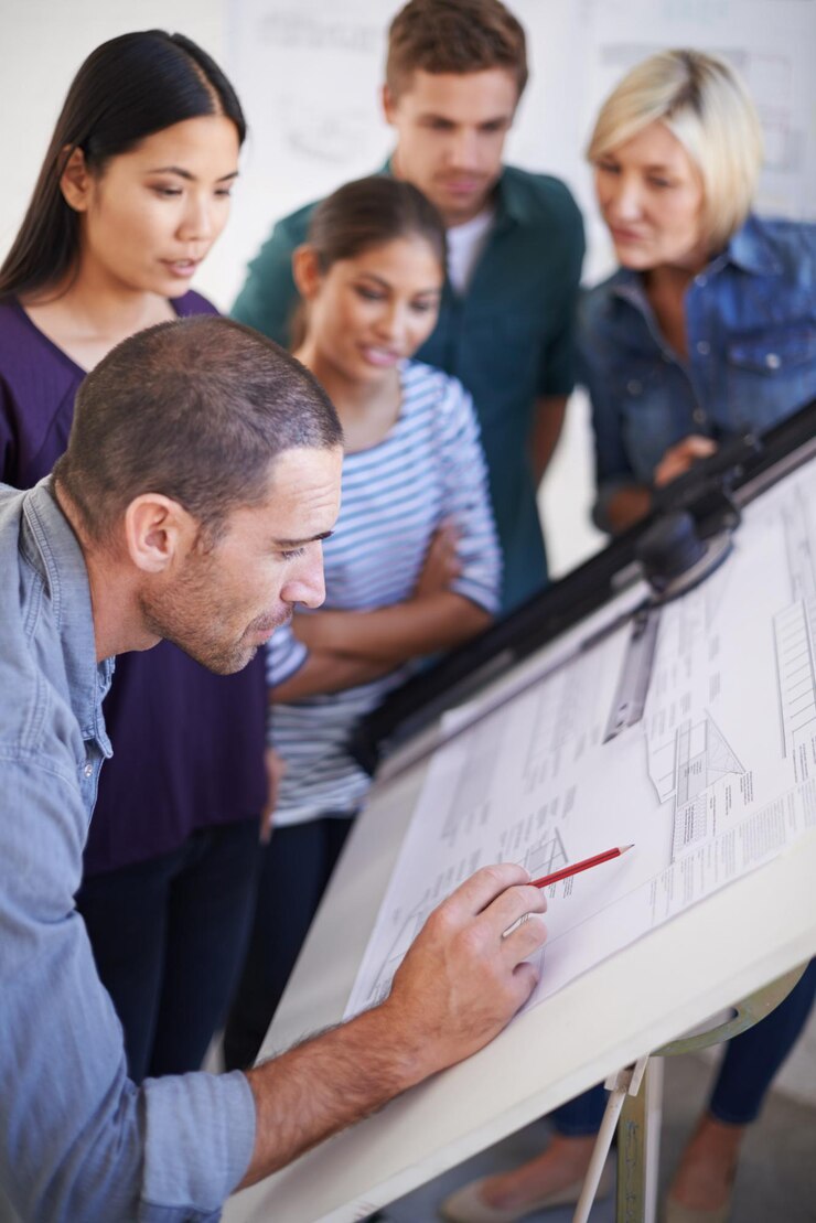 Foto trabalho em equipe de arquitetura e desenho de plano de piso para construção de modelos como plano de projeto 3d ou colaboração homens mulher e empreiteiro de projeto para desenvolvimento de edifícios esboço ou engenharia