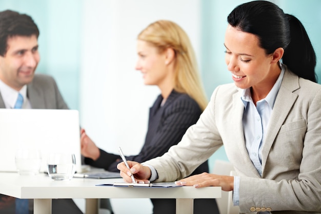 Trabalho senhora bela mulher feminina