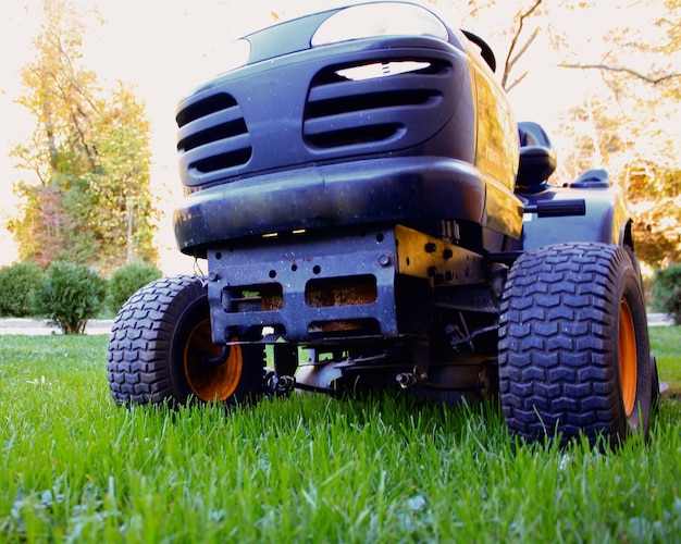 Tractor de césped