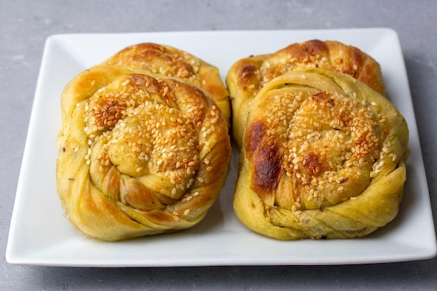 Tradicional deliciosa cozinha turca, cozinha do Oriente Médio; nome turco; Antakya - Hatay kulce boregi