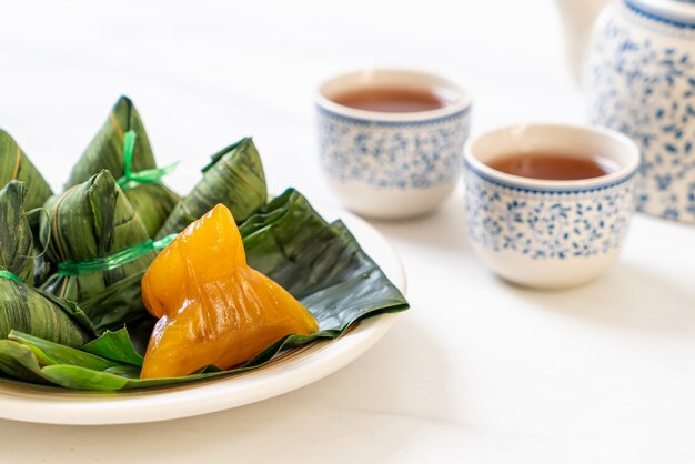 Traditionelle chinesische Klebreisknödel