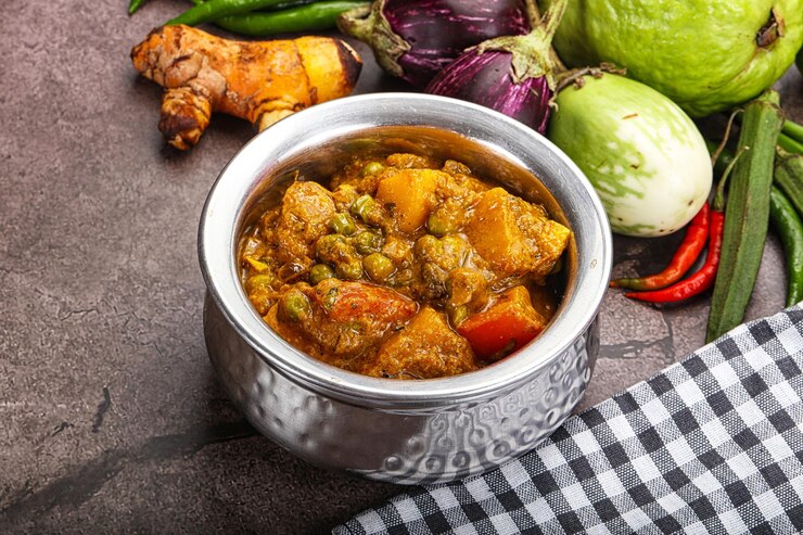 Foto traditionelle indische küche aloo mutter