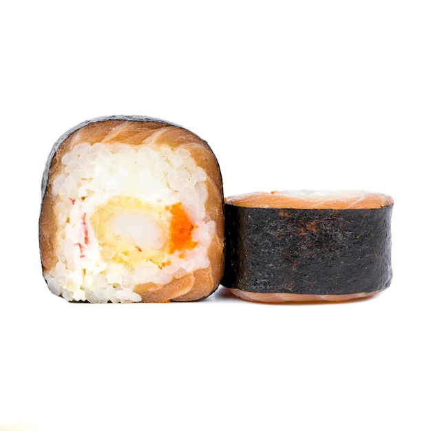 Traditionelle neue japanische Sushirollen lokalisiert