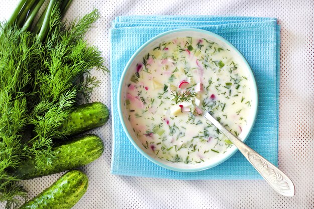 Traditionelle russische kalte Suppe