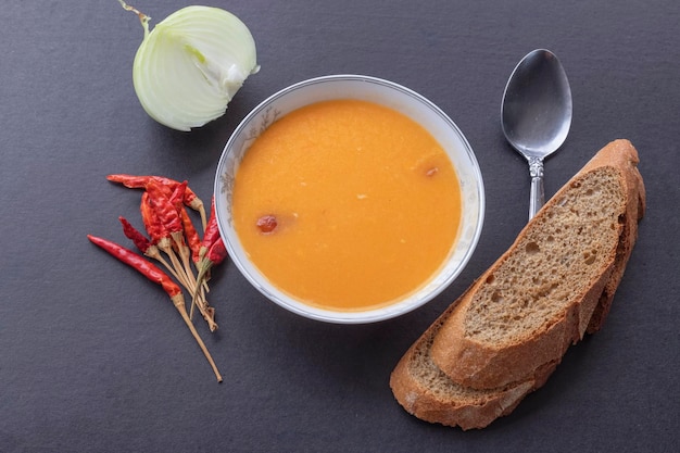 traditionelle türkische Tarhana-Suppe