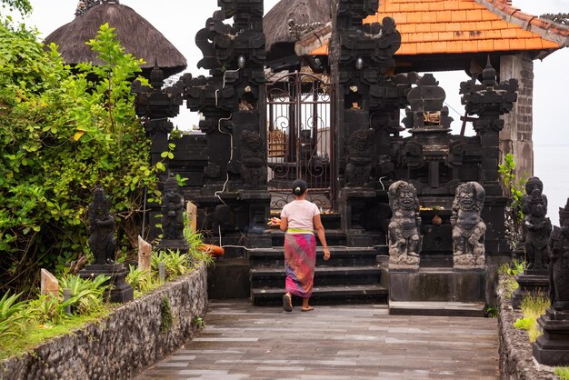 Traditioneller hinduistischer Tempel auf der Insel Bali Indonesien