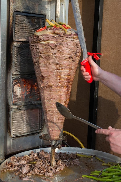 Traditioneller türkischer Doner Kebab-Grill