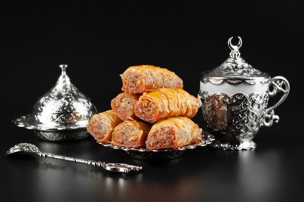 Traditioneller türkischer Kaffee und türkischer Genuss